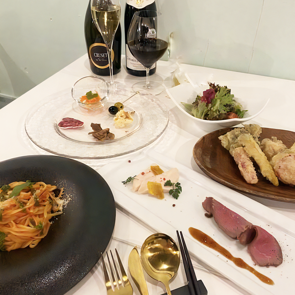女子会・ママ会に！スパークリングワイン有り2時間飲み放題付きプラン